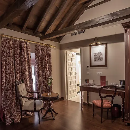Hotel Casas De El Arenal Siviglia